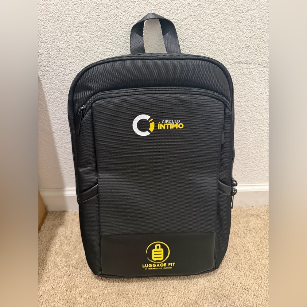 “New” Black Backpack “LuggageFit”